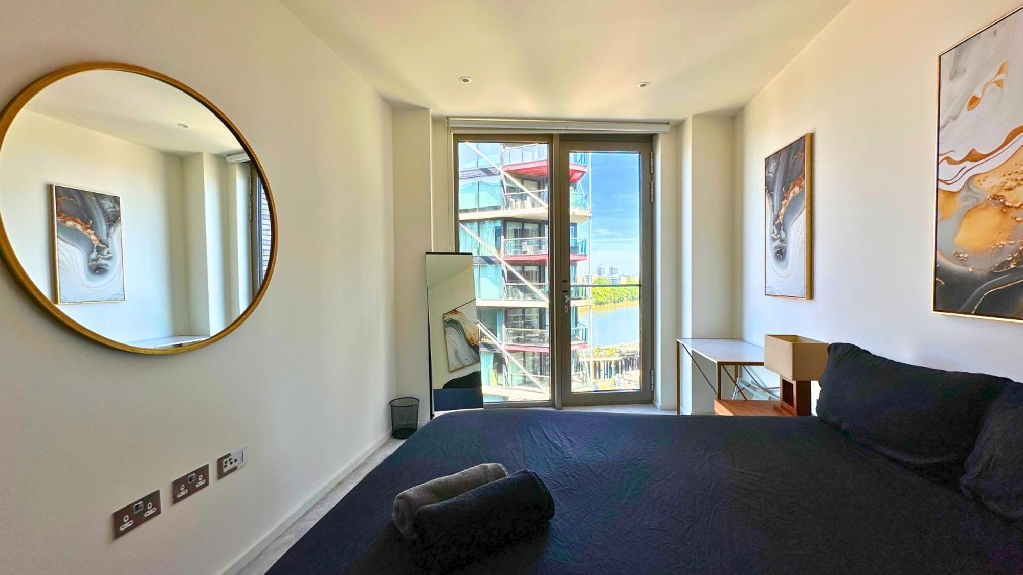 Lavish Penthouse River View Fast Wifi - Luxurylondonstays מראה חיצוני תמונה